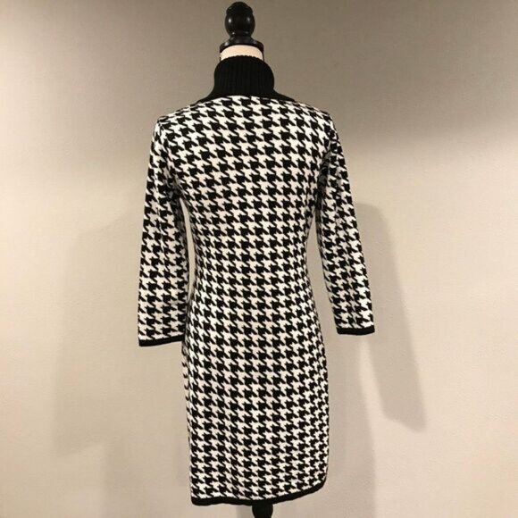 Calvin Klein long sleeve v-neck houndstooth print Sweater Dress - Picture 8 of 14